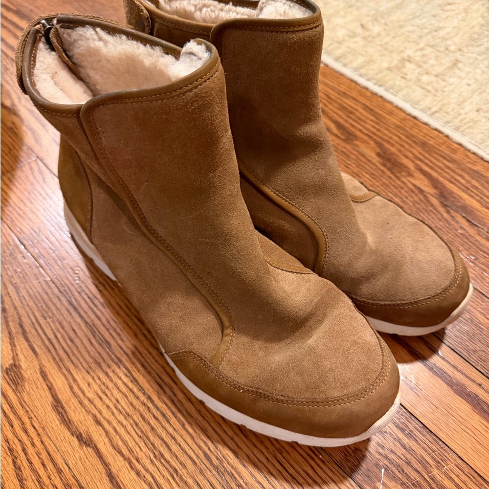 Brown Suede Women's Treadlite Ugg boots